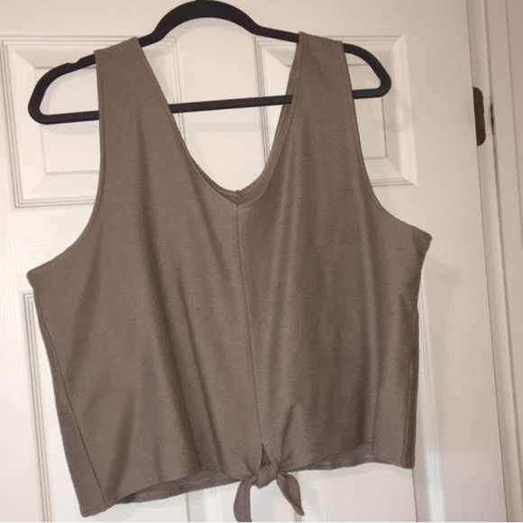 Madewell Tops - MADEWELL Sleeveless Crop Top